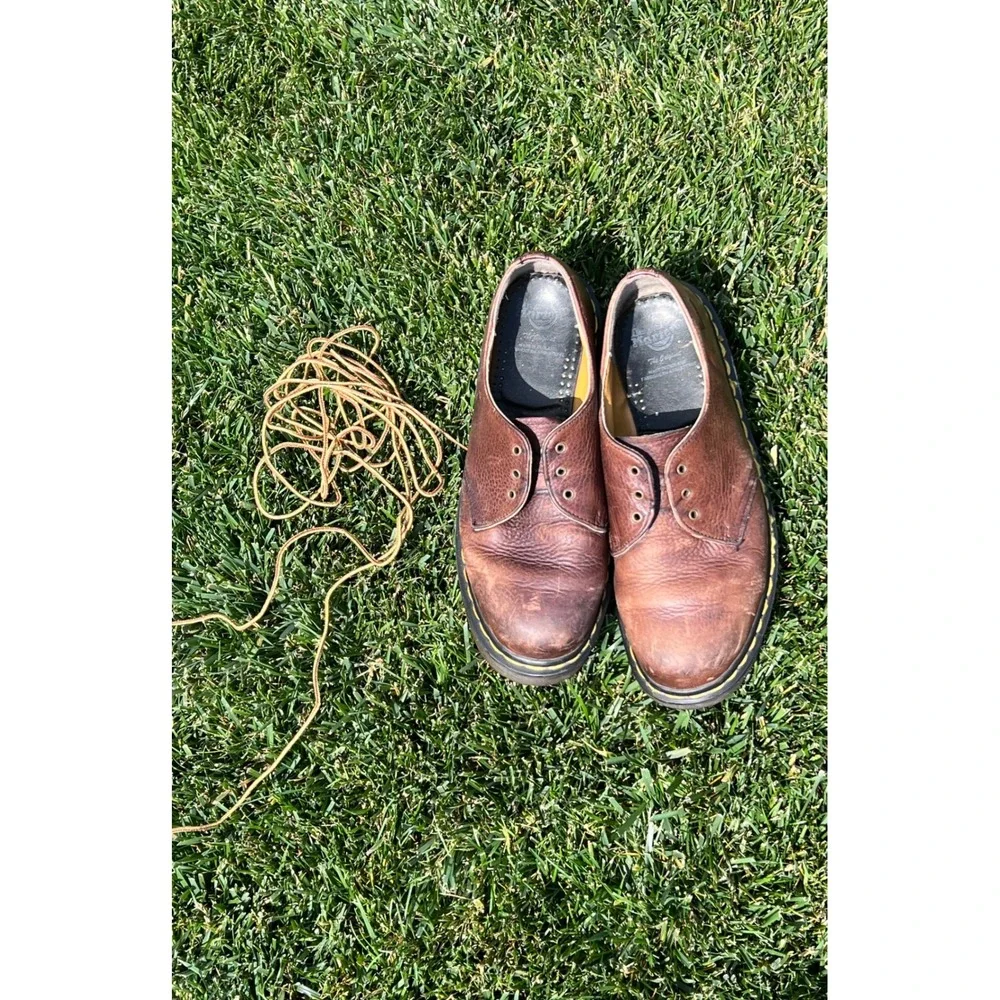 Dr. Martens Vintage Made in England Pebbled Brown Leather‎ Oxford Shoes 3 Eyelet